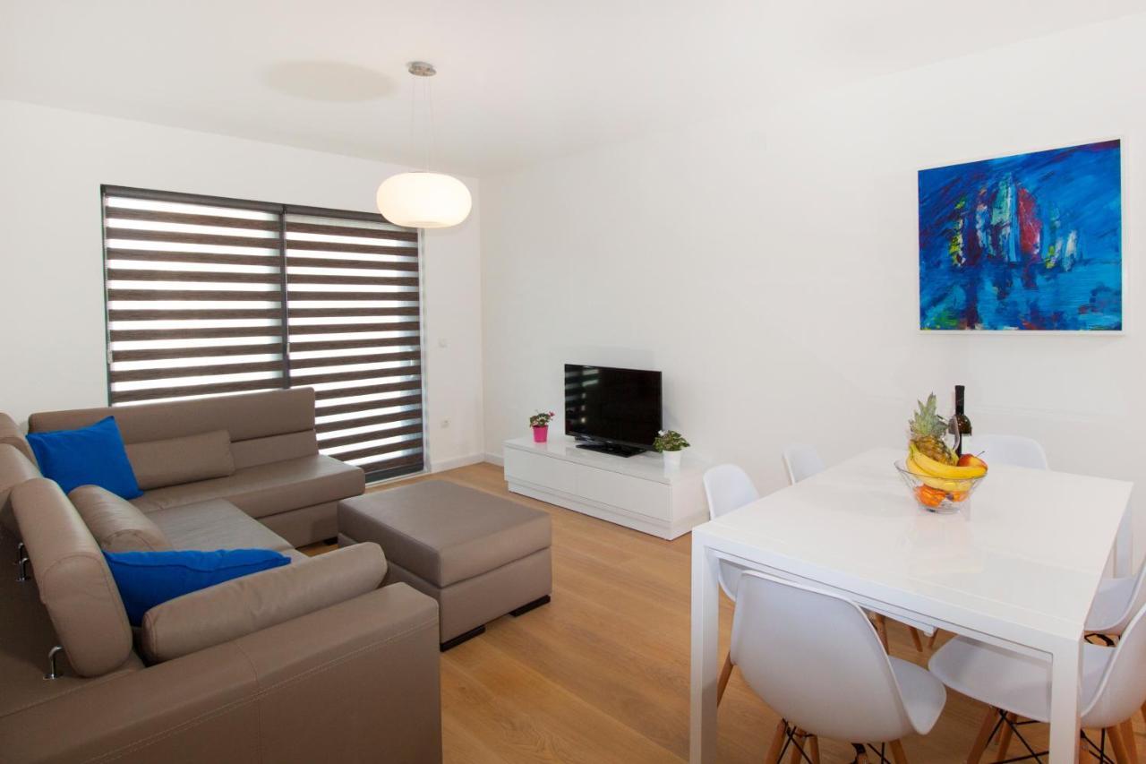 Apartments By The Sea Makarska - 19145 Εξωτερικό φωτογραφία