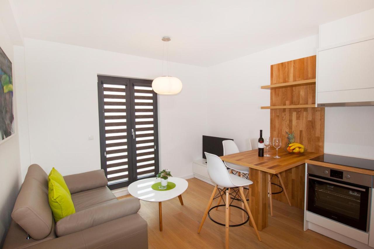 Apartments By The Sea Makarska - 19145 Εξωτερικό φωτογραφία